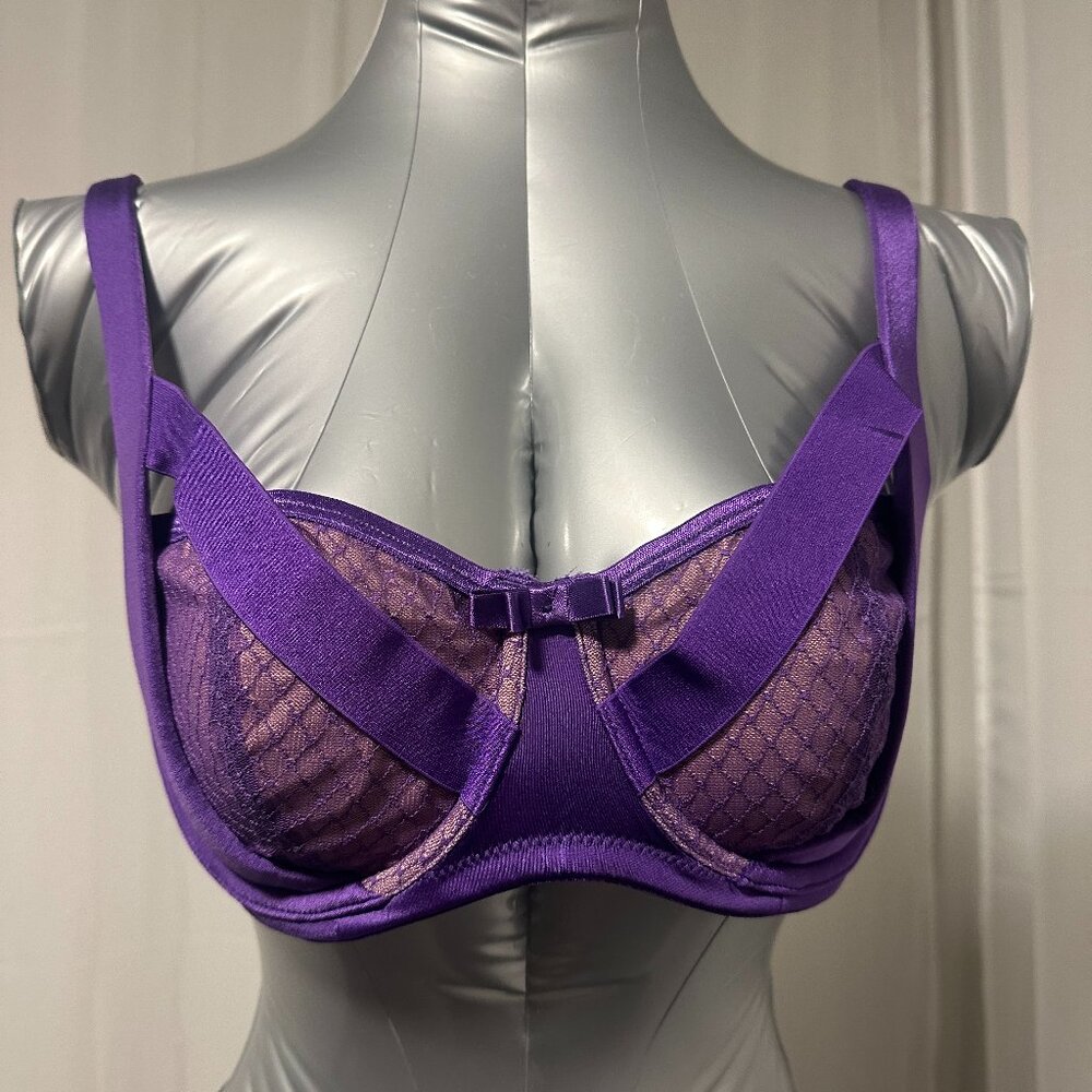 Frederick's of Hollywood Purple Bra Size 32D New Without Tags